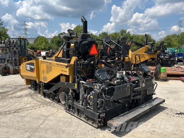 CAT AP1055F Asfaltutleggere