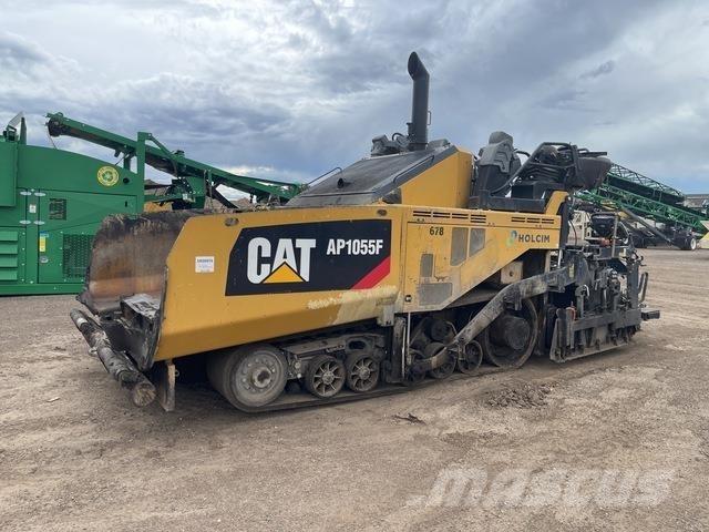 CAT AP1055F Asfaltutleggere
