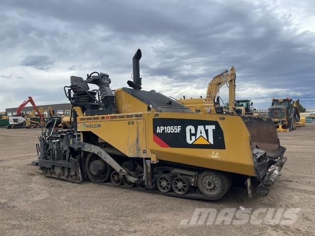 CAT AP1055F Asfaltutleggere