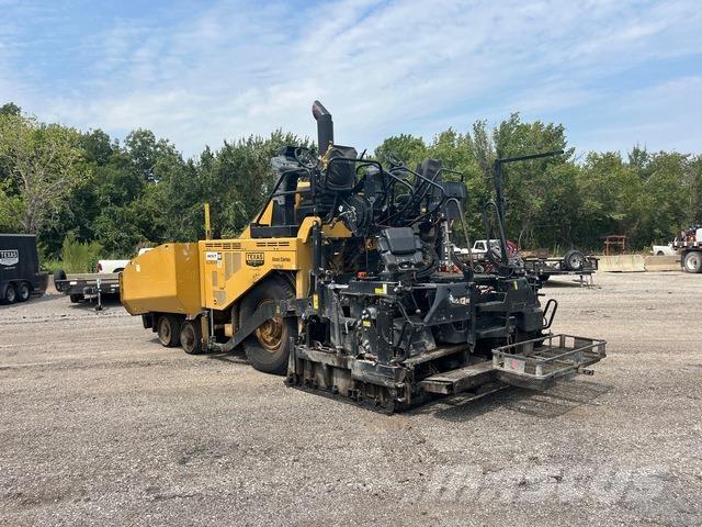 CAT AP600F Asfaltutleggere