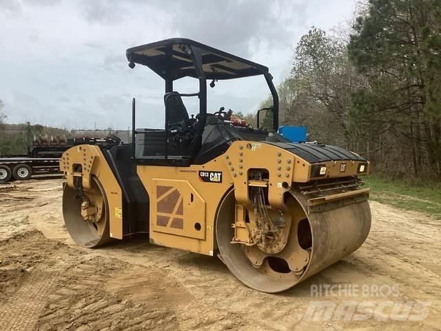 CAT CB13 Tandem Valser