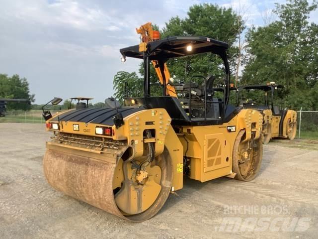 CAT CB16 Tandem Valser