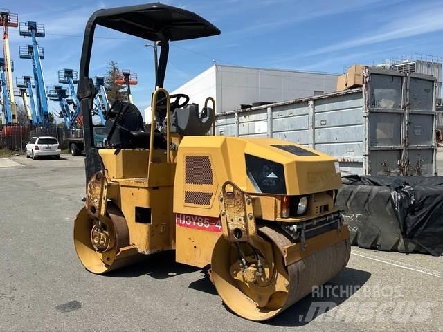 CAT CB24 Tandem Valser