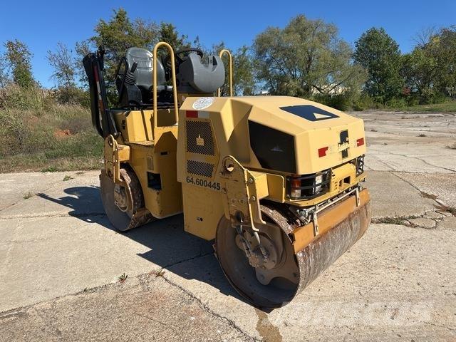 CAT CB24 Tandem Valser