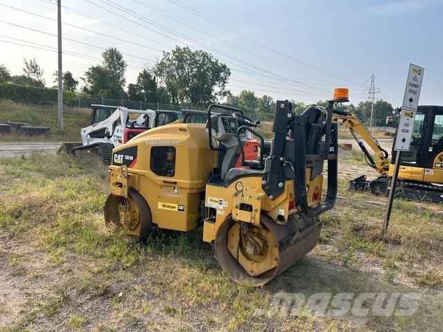 CAT CB24B Tandem Valser