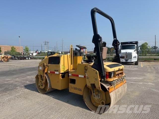 CAT CB34 Tandem Valser