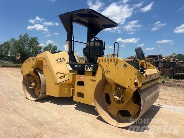 CAT CB54 XW Tandem Valser