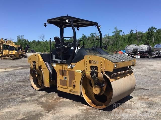 CAT CB54B Tandem Valser