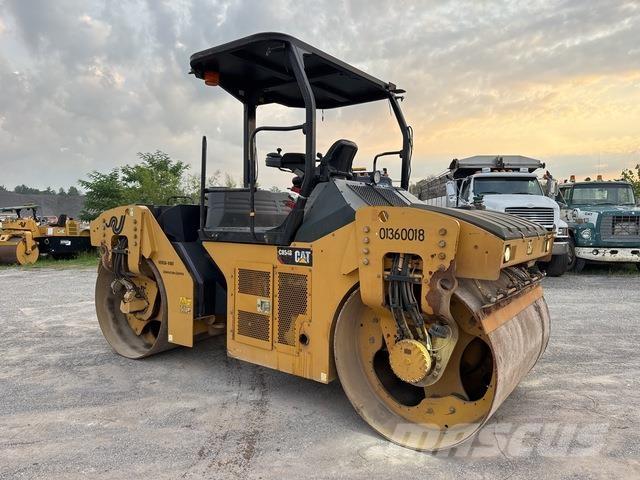 CAT CB54B Tandem Valser