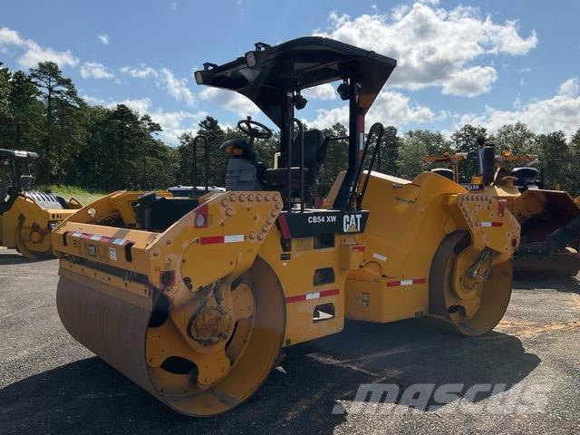 CAT CB54XW Tandem Valser