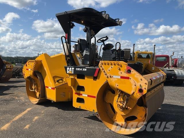 CAT CB54XW Tandem Valser