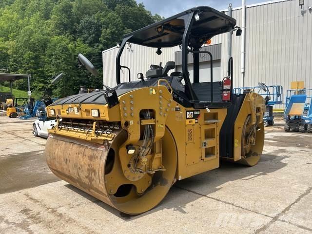 CAT CB64B Tandem Valser