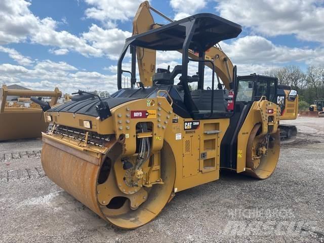 CAT CB66B Tandem Valser