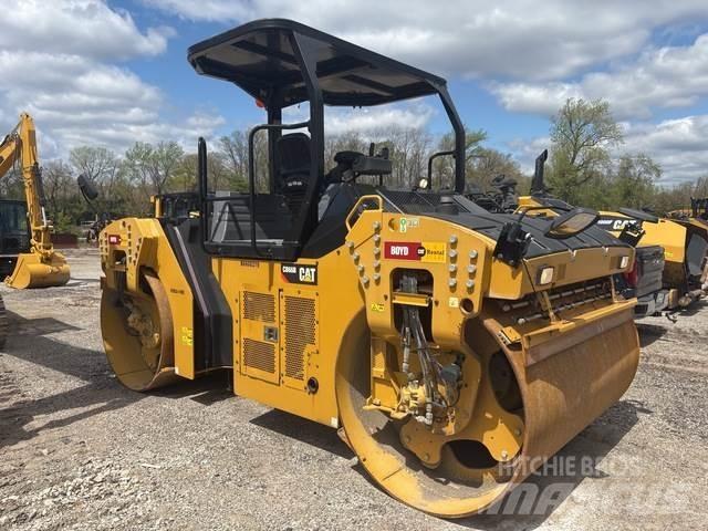 CAT CB66B Tandem Valser