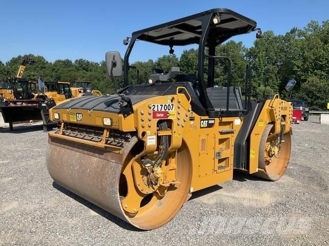 CAT CB66B Tandem Valser