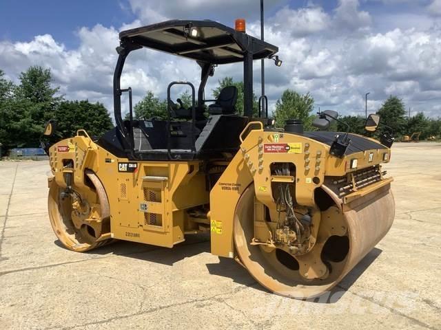 CAT CB66B Tandem Valser