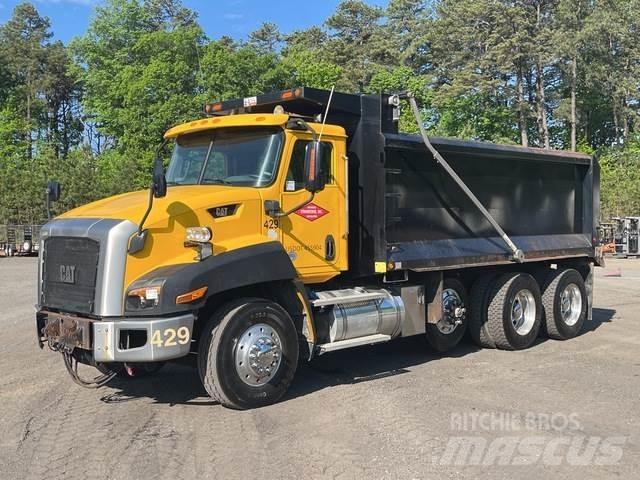 CAT CT660S Tippbil