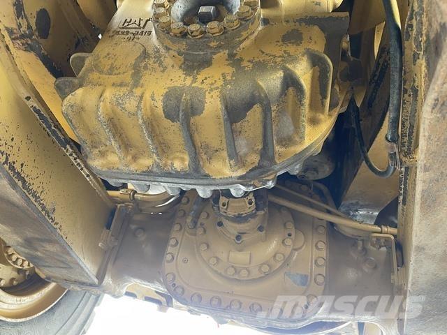 CAT D10T2 Dozere Beltegående