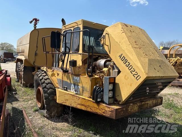CAT D300D Vanningsvogn for støvdemping