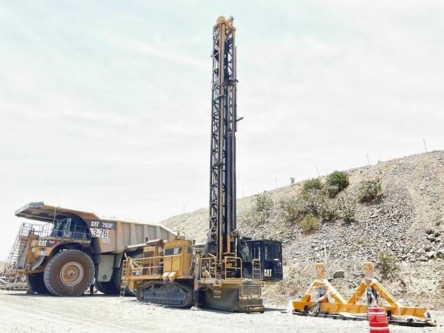 CAT MD6240 Borerigger