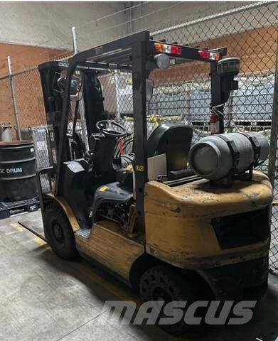 CAT P5000-LPS Gaffeltrucker - Annet