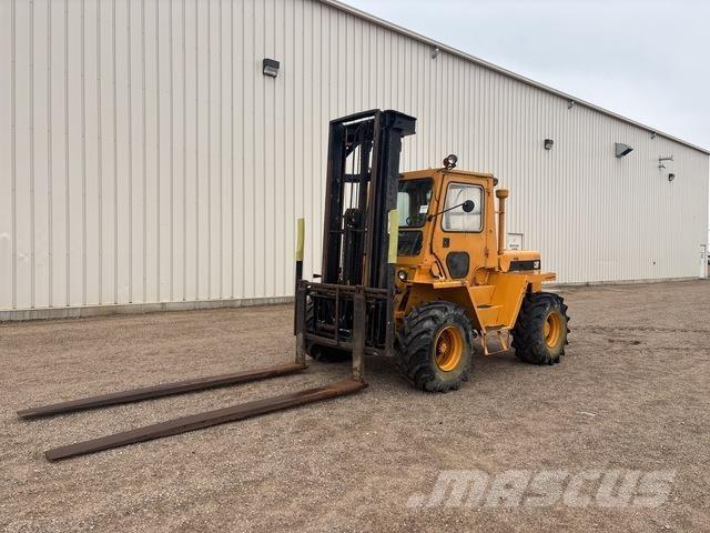 CAT R80 Terrenggående gaffeltruck