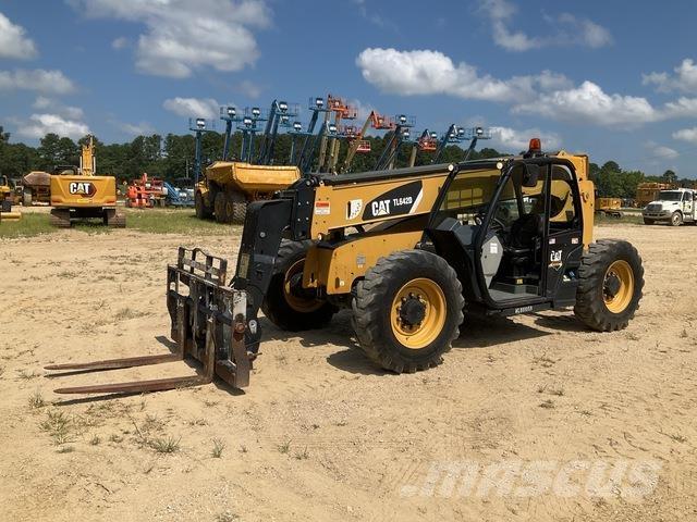 CAT TL642D Teleskoplastere