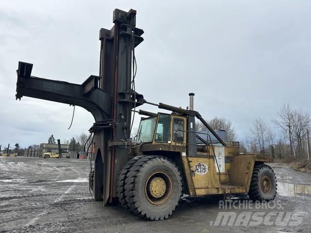 CAT V900 Stortrucker