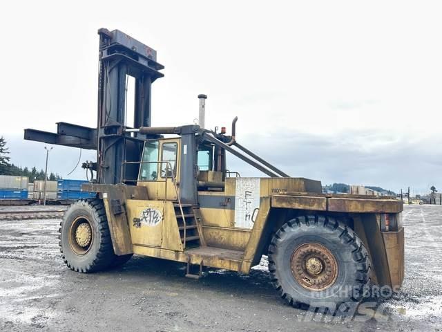 CAT V900 Stortrucker