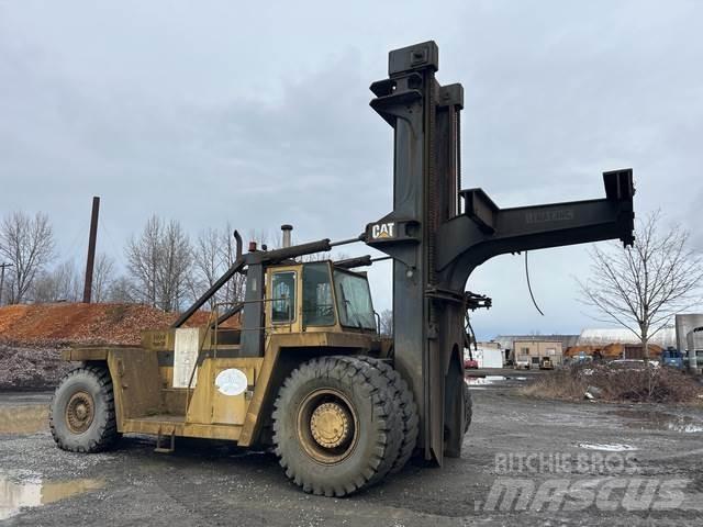 CAT V900 Stortrucker