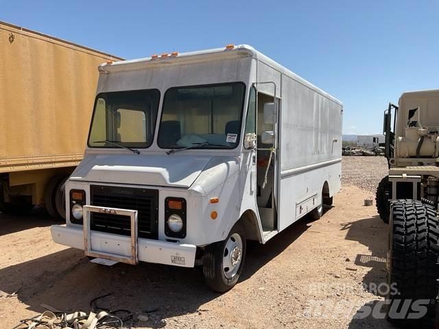 Chevrolet P30 Lette lastebiler