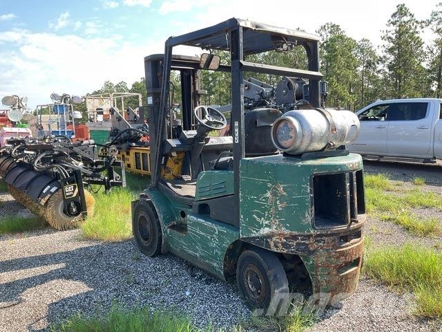 Clark CGP25 Gaffeltrucker - Annet