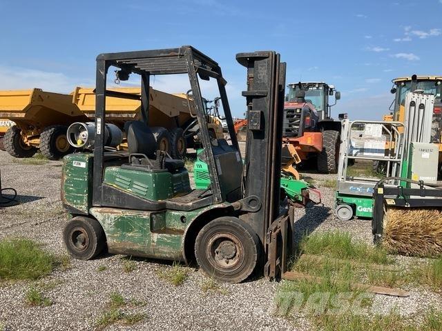 Clark CGP25 Gaffeltrucker - Annet