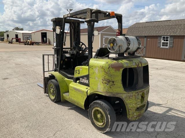 Clark CGP40 LP Gaffeltrucker - Annet