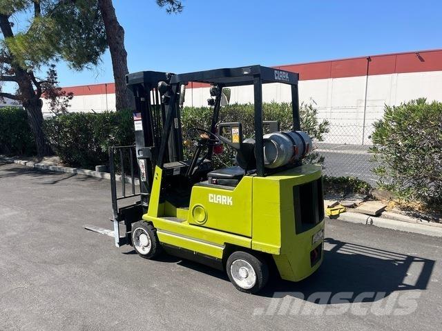 Clark GCS25WC Gaffeltrucker - Annet