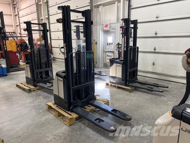 Crown ES 4000 Stablere