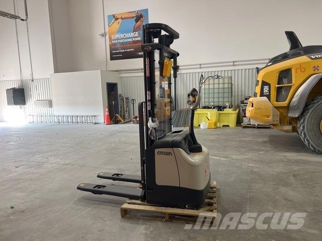 Crown ES 4000 Stablere