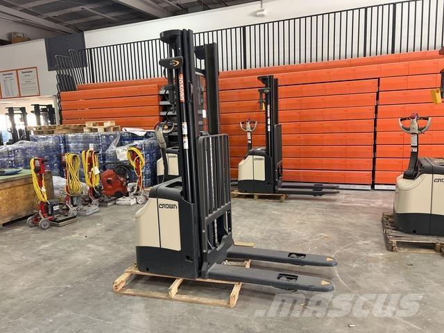 Crown ES 4000 Stablere