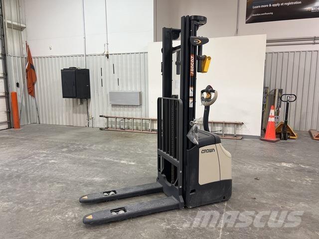 Crown ES 4000 Stablere