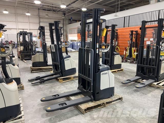 Crown ES 4000 Stablere