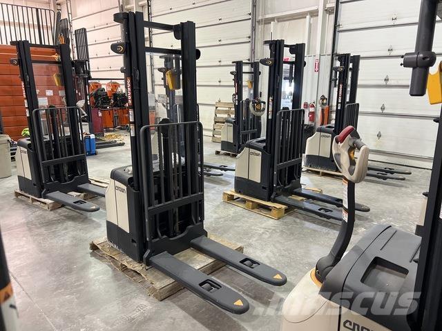 Crown ES 4000 Stablere