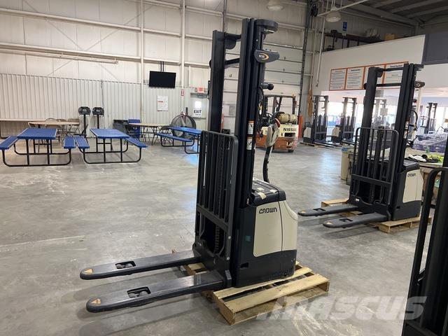 Crown ES 4000 Stablere