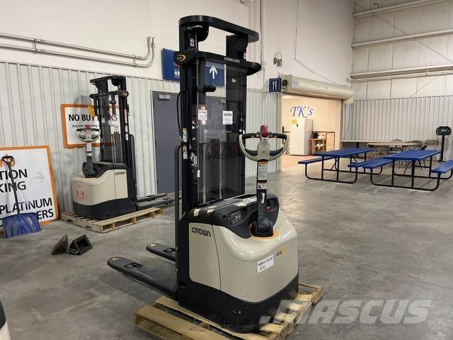 Crown ES 4000 Stablere