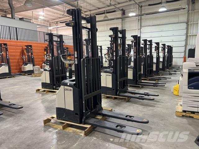 Crown ES 4000 Stablere