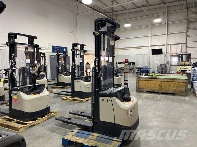 Crown ES 4000 Stablere