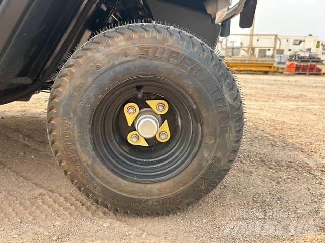 Cushman 800E Anlegg - Annet