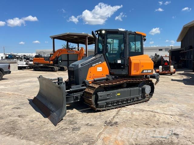 Develon DD100 Dozere Beltegående