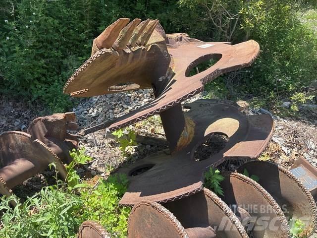  Dirt Auger Anlegg - Annet