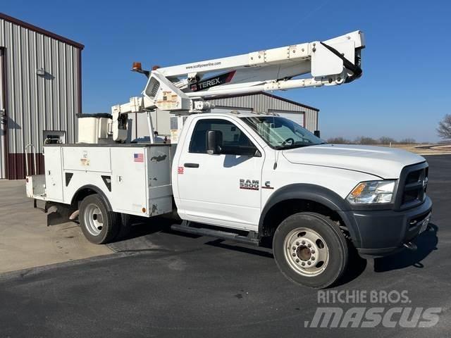 Dodge Ram 5500 Bilmontert lift
