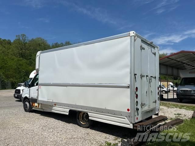 Dodge Sprinter Lette lastebiler